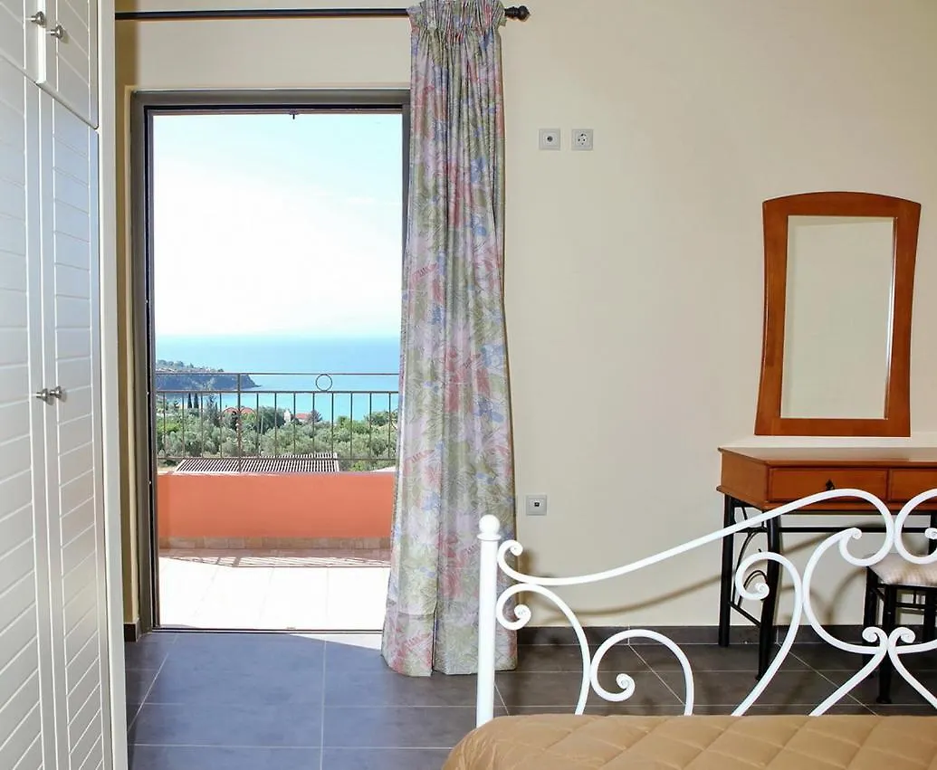 Provenzo And Meliti Villas Lourdata  Lourdata (Kefalonia)